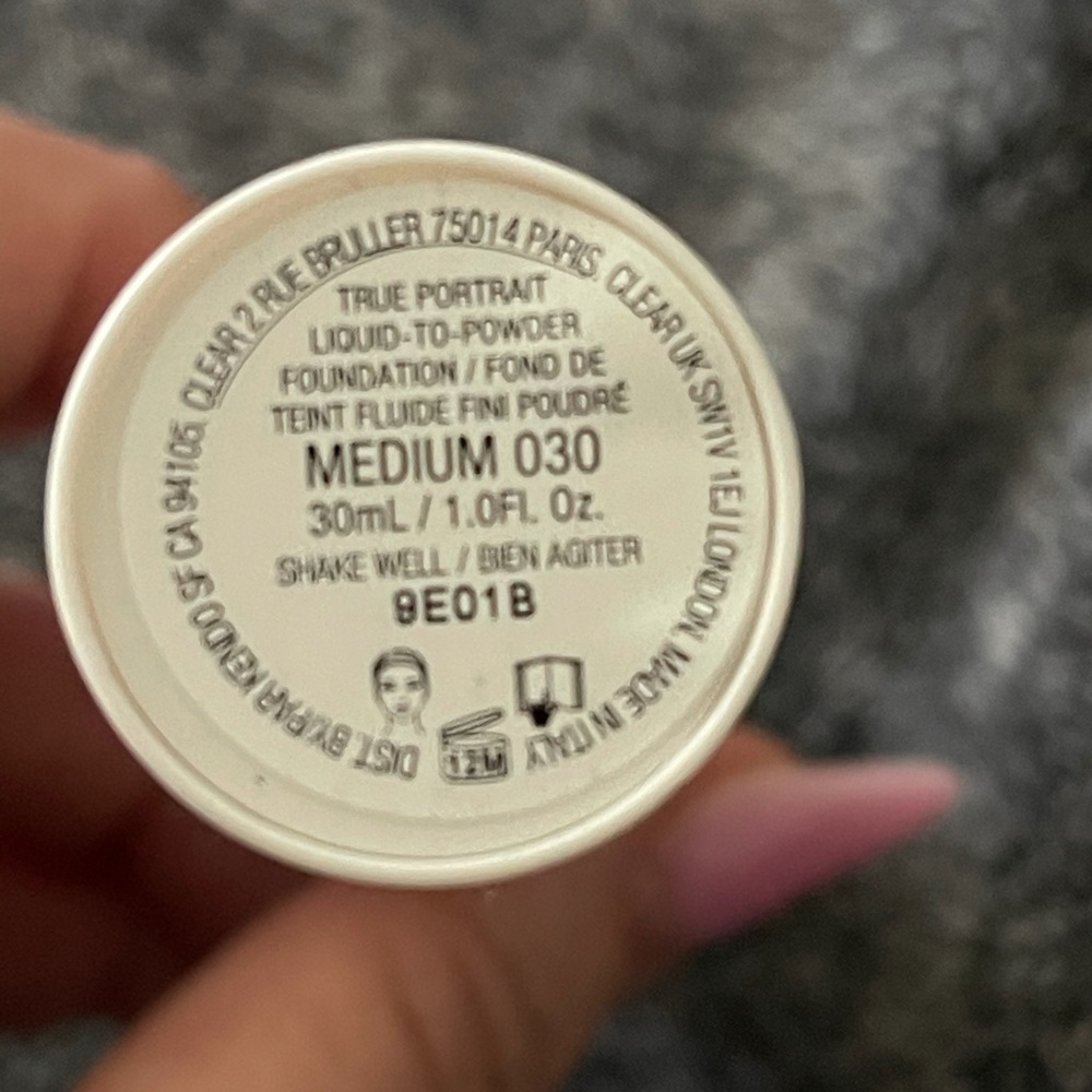 KVD True Portrait 030 Medium Foundation - Picture 4 of 6